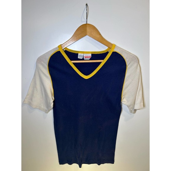 Vintage 80s wolf tee. - Picture 1 of 3